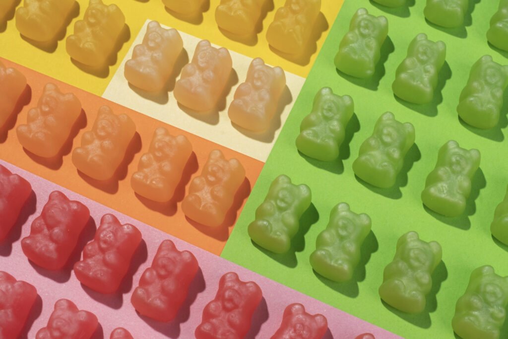 CBD Gummies i olika färger.